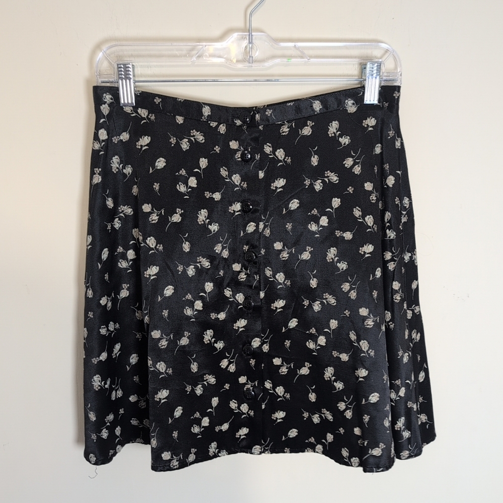 Stringbean Short Skirt Junior's‎ 11 Black Floral Button Front Whimseygoth A-line